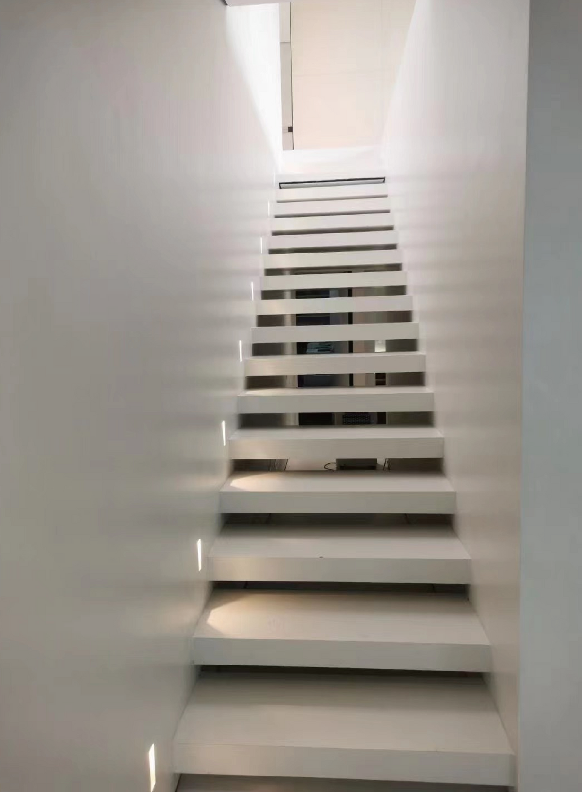 DuraGreen Rift Vertical Step Light